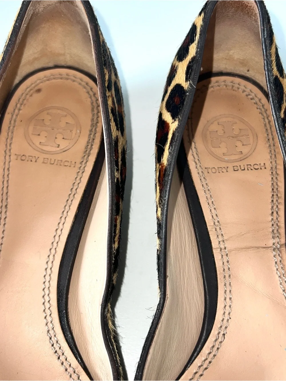 Tory Burch Sz 6.5 M Animal Print Cow Fur Casual Elegant Flats